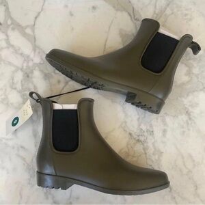 a new day Khaki Chelsea Boots